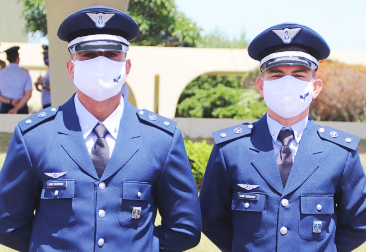 CRF-GO | Farmacêuticos goianos tornam-se Oficiais da Aeronáutica