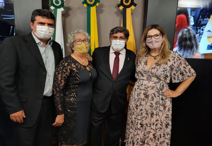 CRF-GO | Ernestina Rocha é diplomada em Brasília