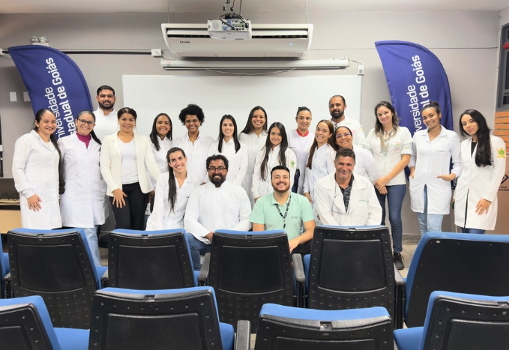 CRF-GO | CRF-GO em Ação: formação em injetáveis qualifica farmacêuticos em Posse