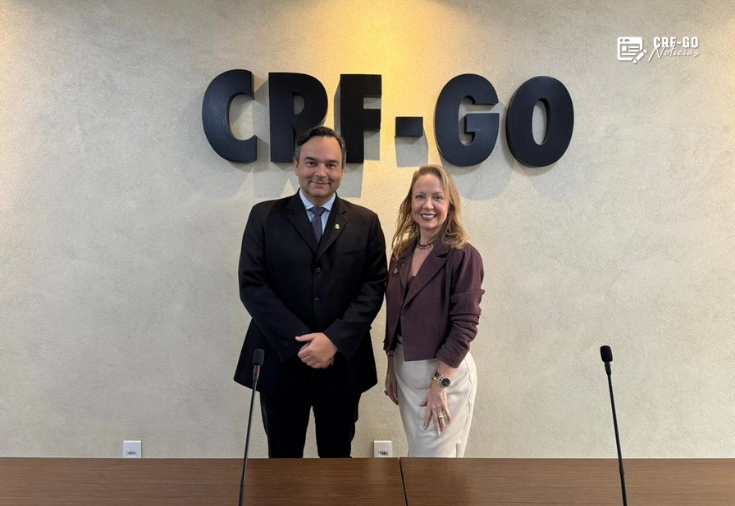 CRF-GO | CRF-GO e CREMEGO avançam em parceria para orientar sobre prescrição e dispensação de medicamentos
